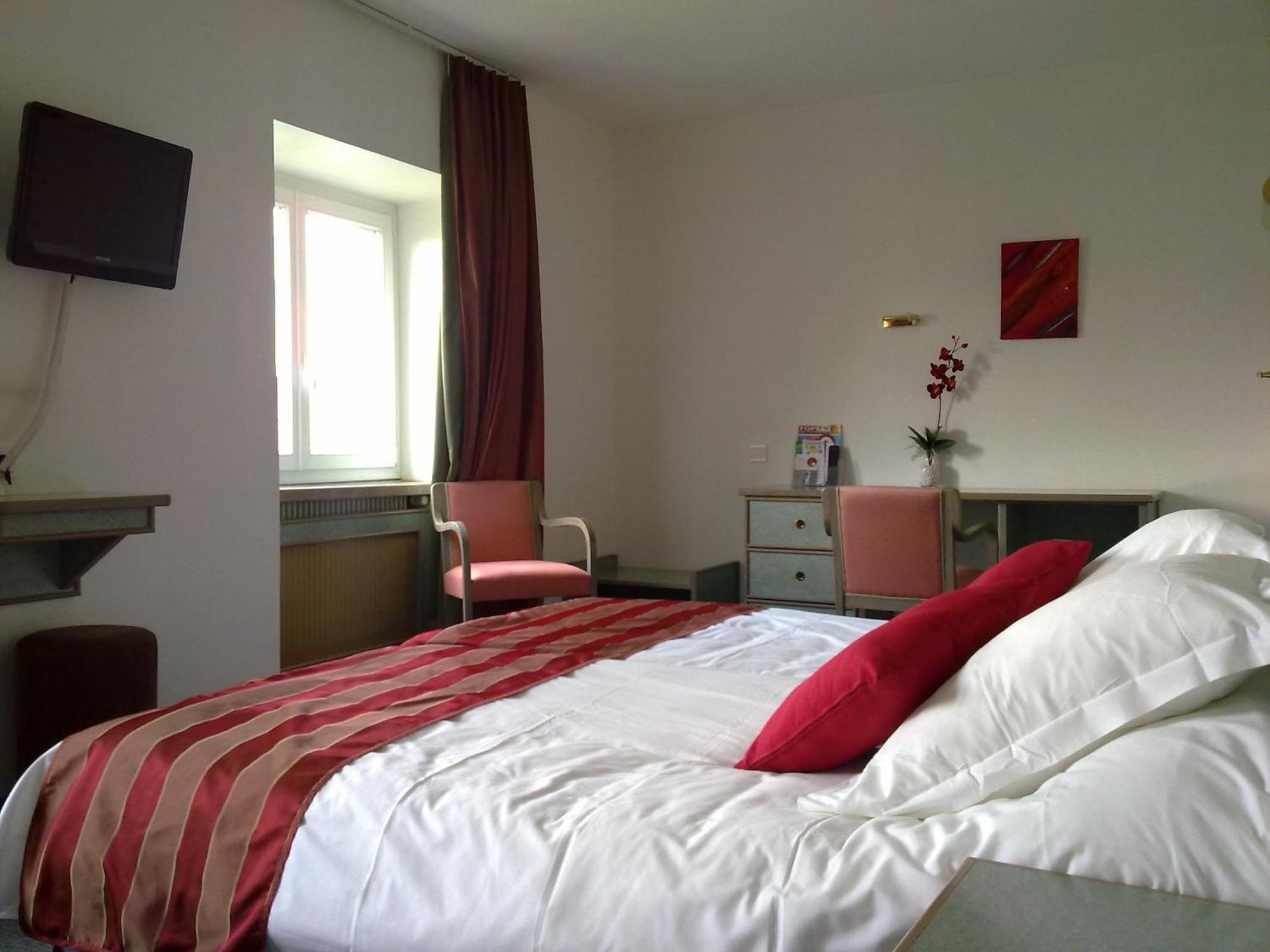 Hotel Cour Du Tonnelier Bouxwiller  Camera foto